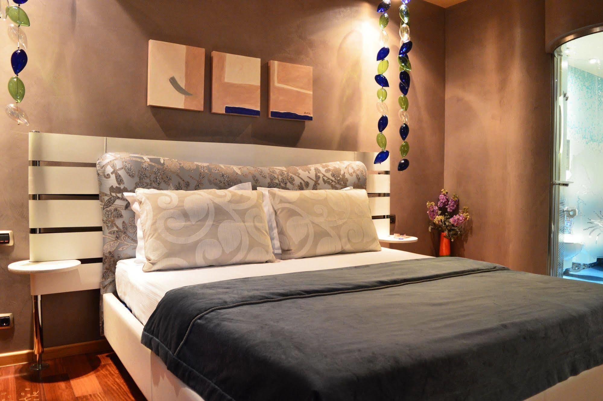 Hotel Les Fleurs Boutique 4*