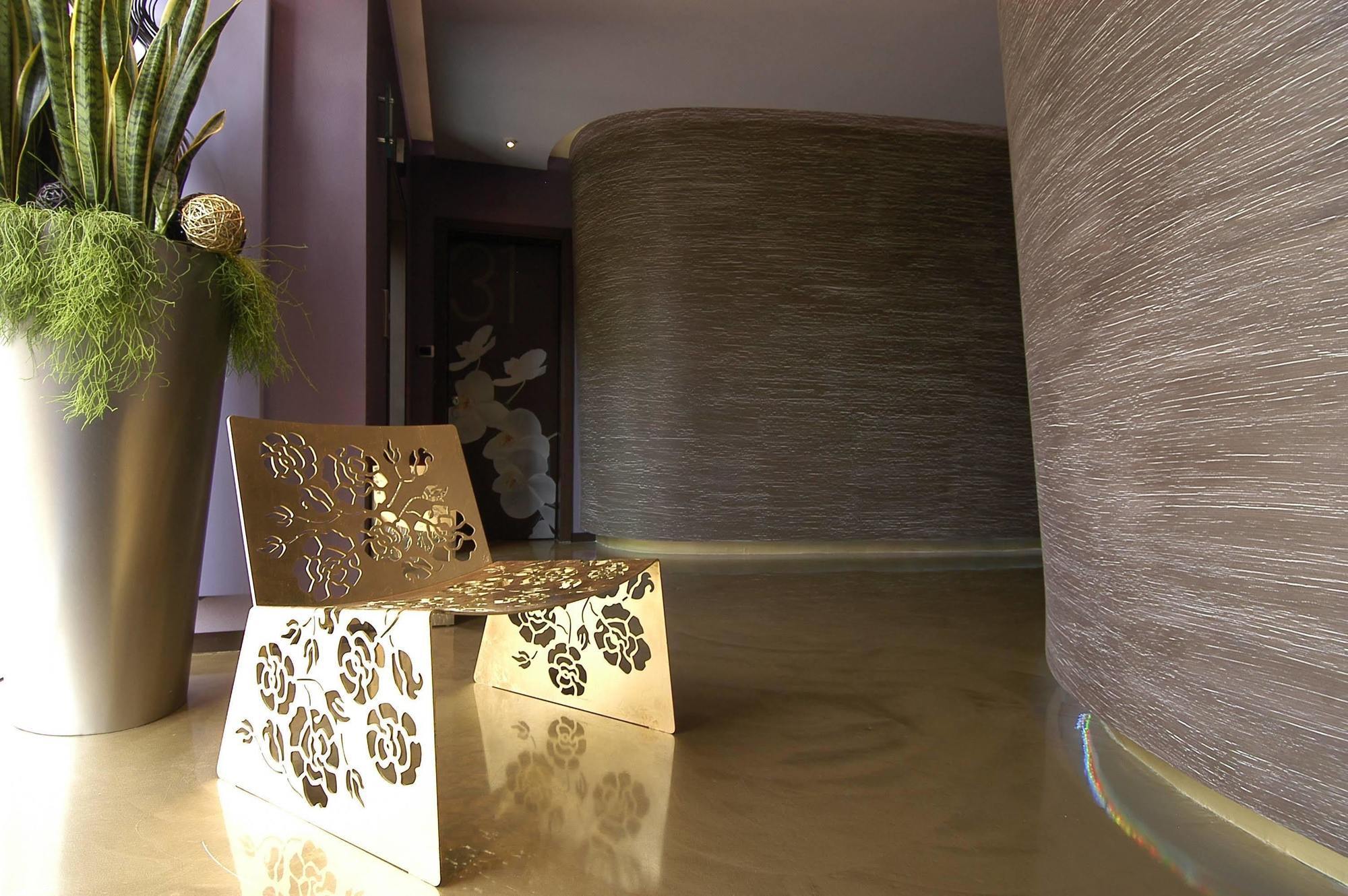 Hotel Les Fleurs Boutique 4*